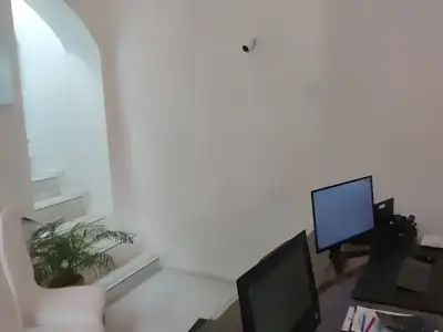Garsoniera de inchiriat Sector 1 Bucuresti birou monitoare